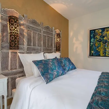 Maison Saint Florent بيت للعطل